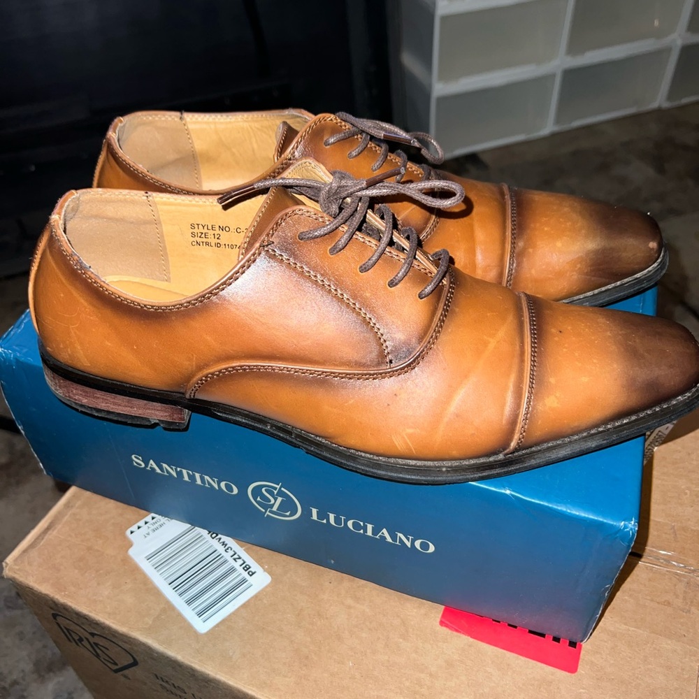 Men’s Oxford  dress shoes